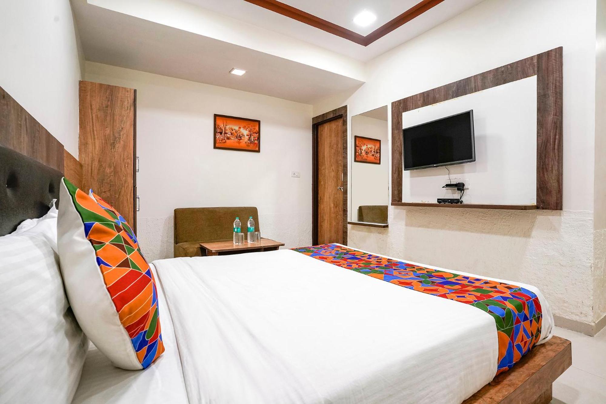 Fabhotel Galaxy I Ahmedabad Exterior photo
