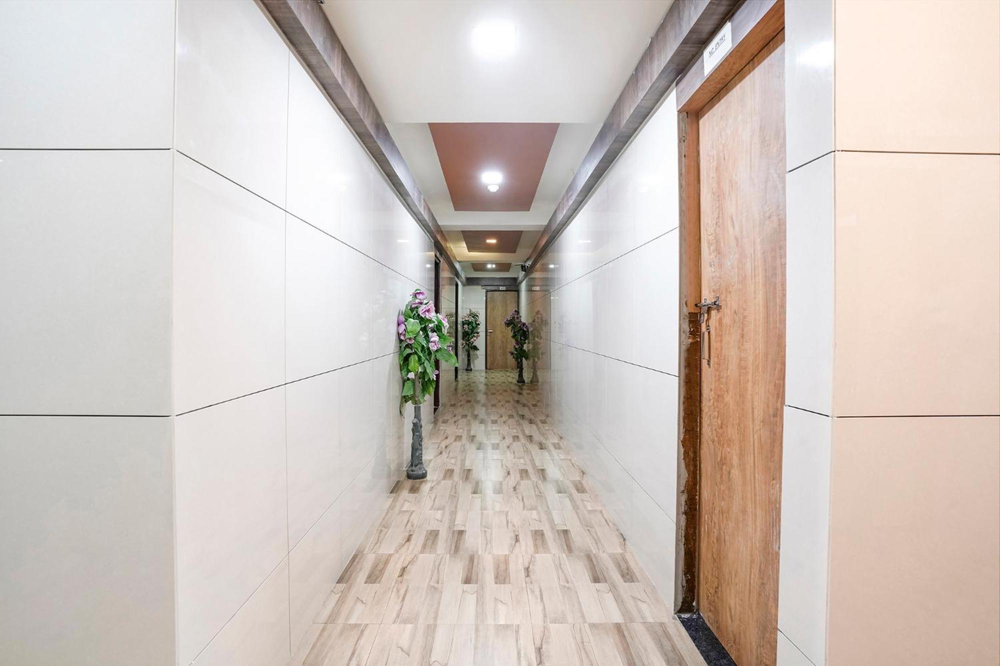 Fabhotel Galaxy I Ahmedabad Exterior photo
